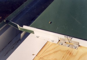 Gutter and blind roof clip detail. No fasteners exposed to the elements for extended performance.